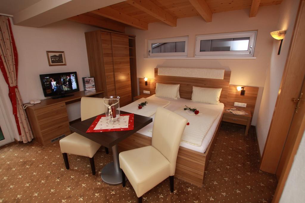 Pension Edelweiss Breitenbach am Inn Chambre photo